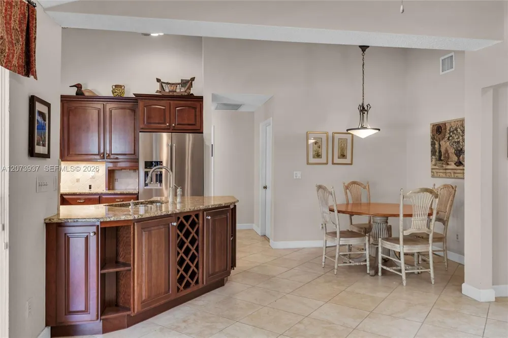 2140 SW 97th Ln Davie, FL 33324