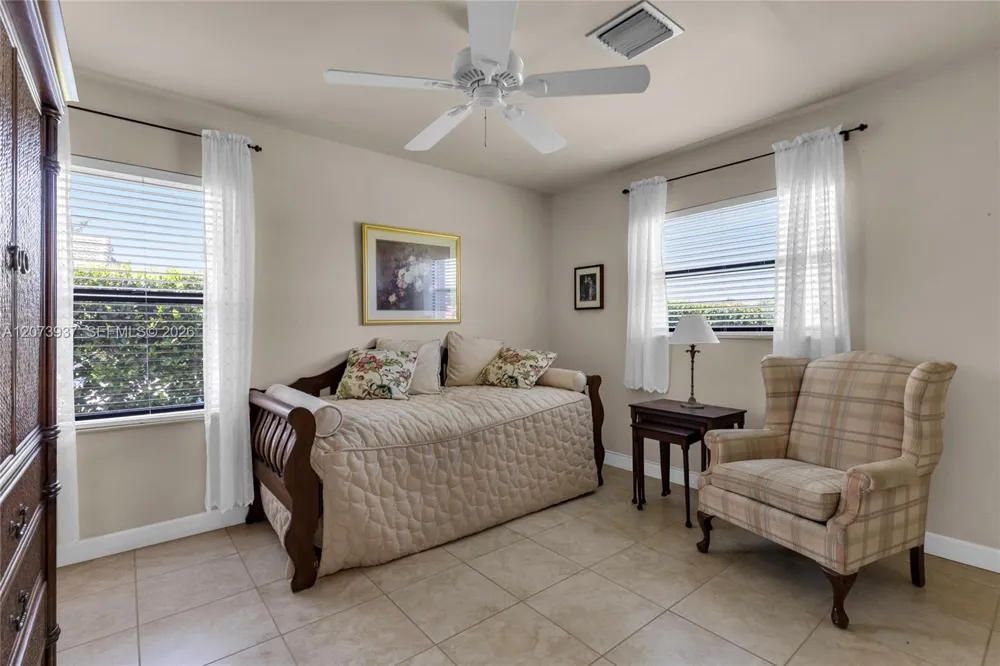 2140 SW 97th Ln Davie, FL 33324