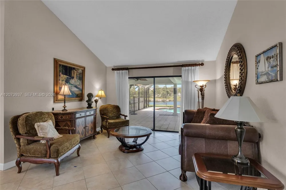 2140 SW 97th Ln Davie, FL 33324
