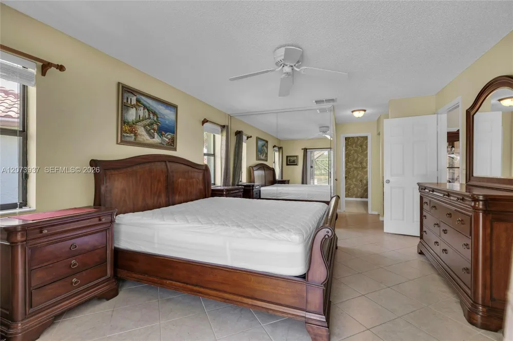 2140 SW 97th Ln Davie, FL 33324