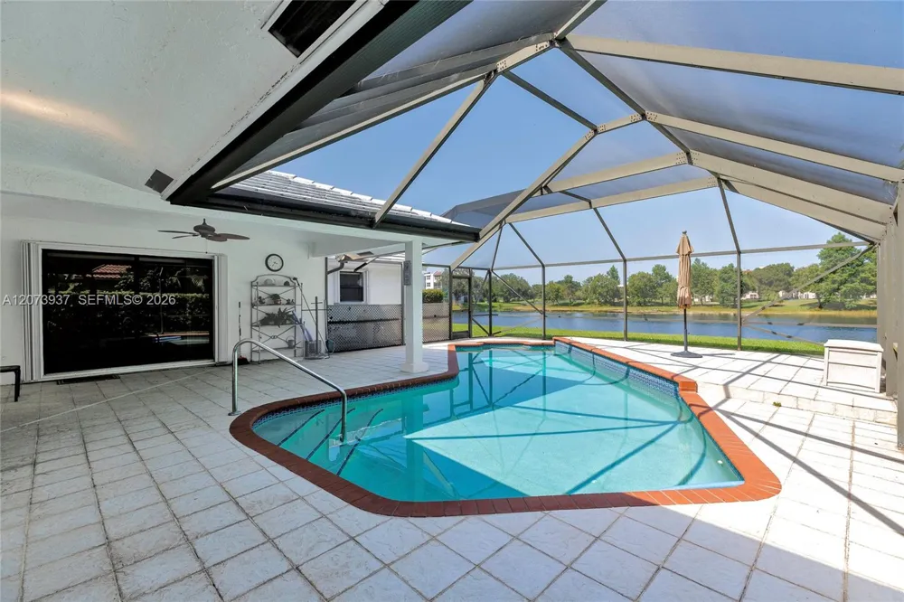 2140 SW 97th Ln Davie, FL 33324