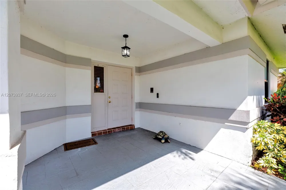 2140 SW 97th Ln Davie, FL 33324