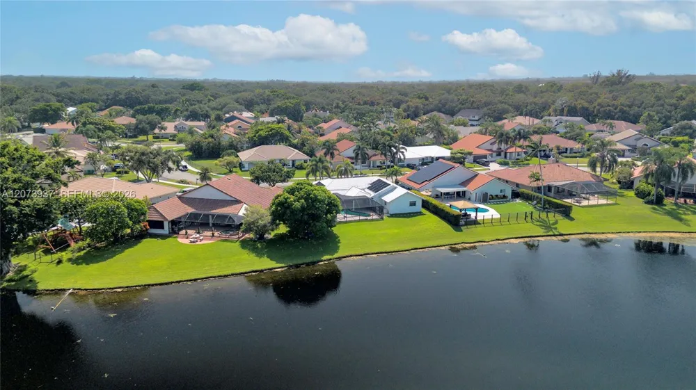 2140 SW 97th Ln Davie, FL 33324