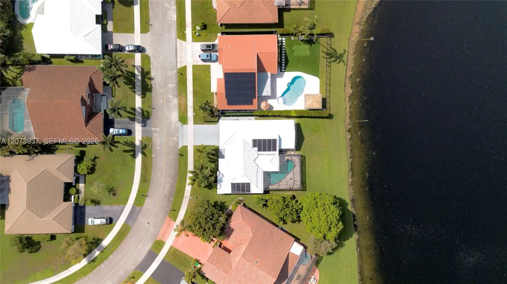 2140 SW 97th Ln Davie, FL 33324