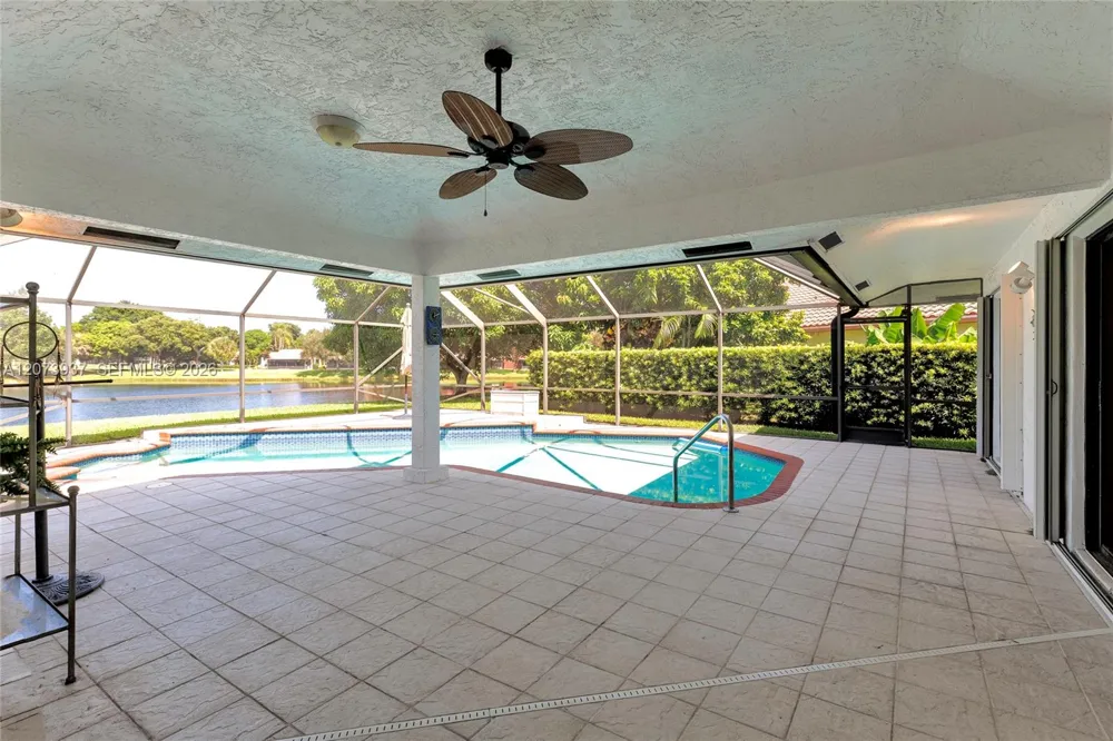 2140 SW 97th Ln Davie, FL 33324