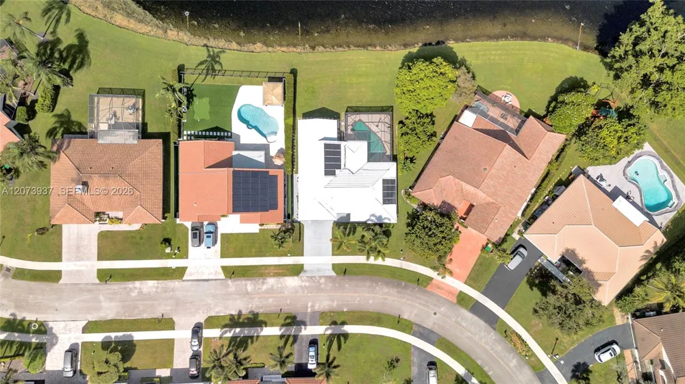 2140 SW 97th Ln Davie, FL 33324
