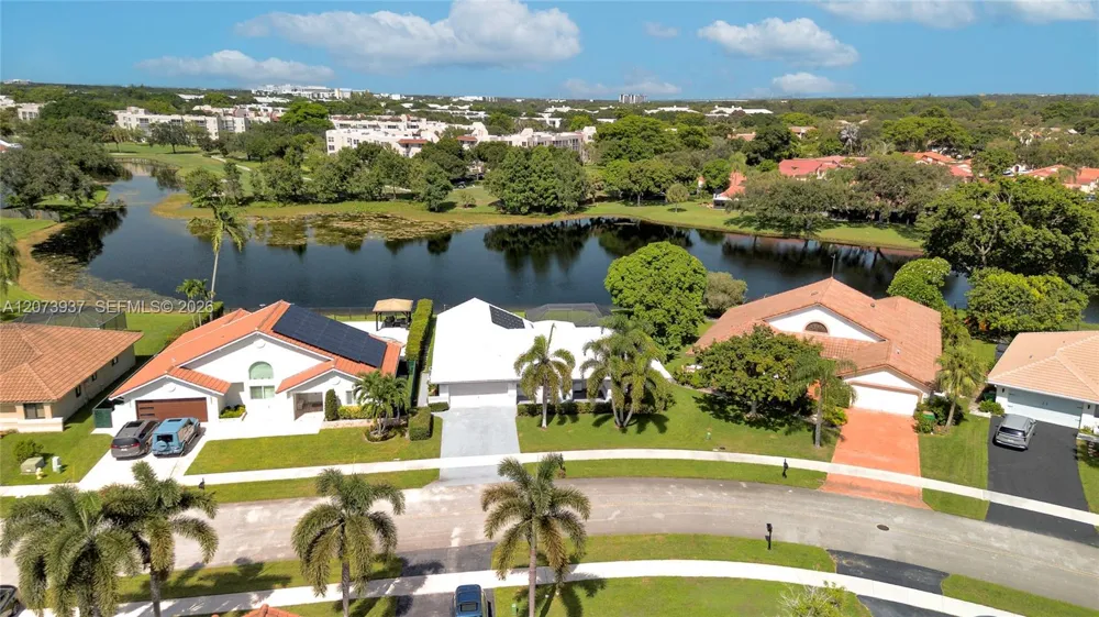 2140 SW 97th Ln Davie, FL 33324