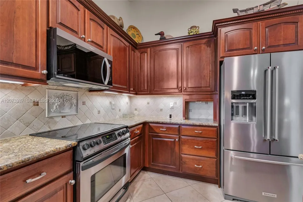 2140 SW 97th Ln Davie, FL 33324