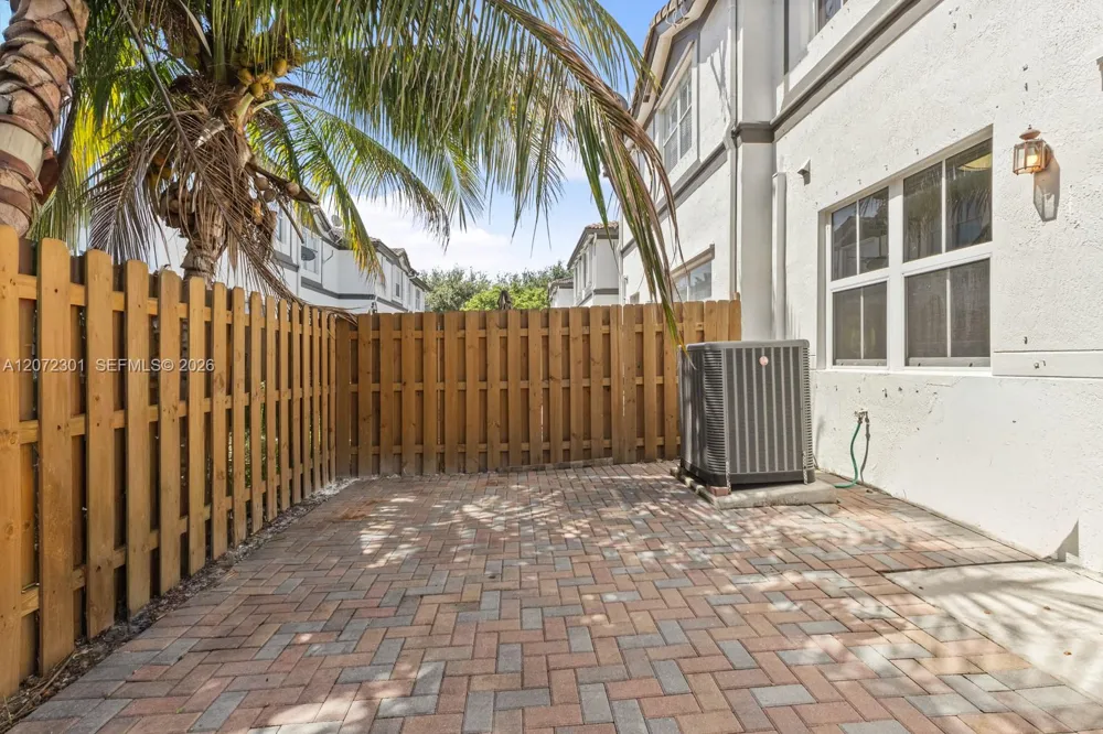 7809 NW 114th Path Doral, FL 33178