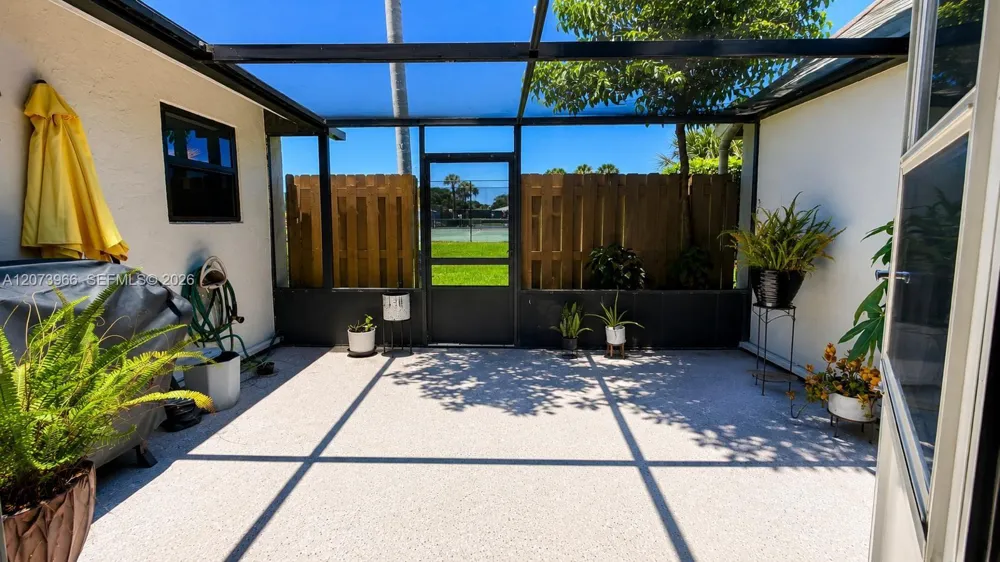 2320 NW 12th St Delray Beach, FL 33445