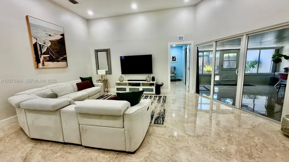 2320 NW 12th St Delray Beach, FL 33445