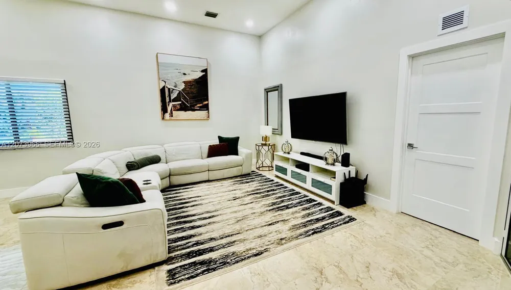 2320 NW 12th St Delray Beach, FL 33445
