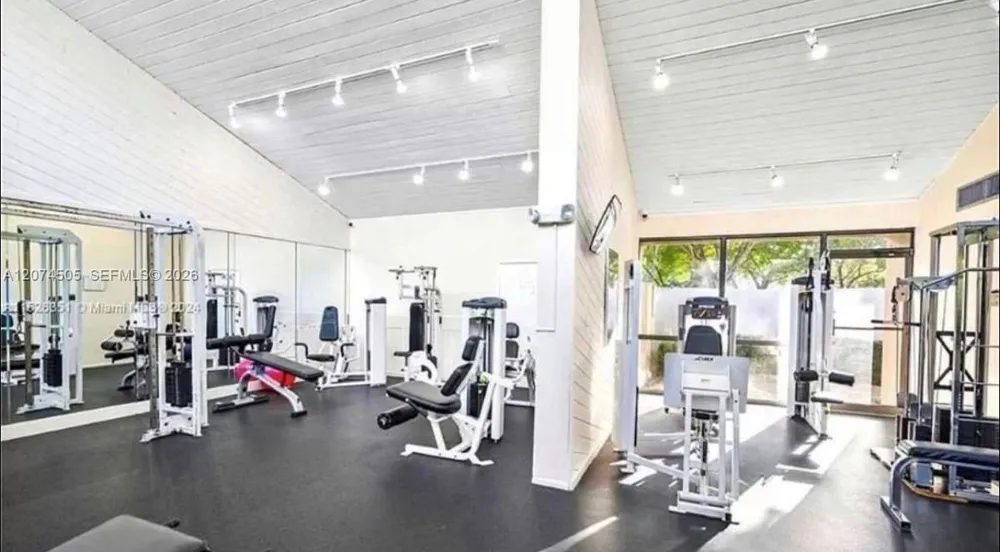 2309 S Cypress Bend Dr #414C Pompano Beach, FL 33069