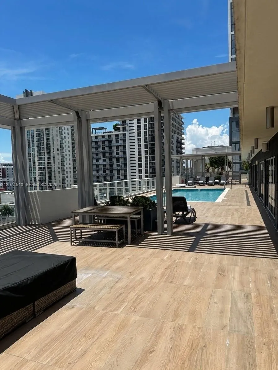 321 NE 26th St #716 Miami, FL 33137