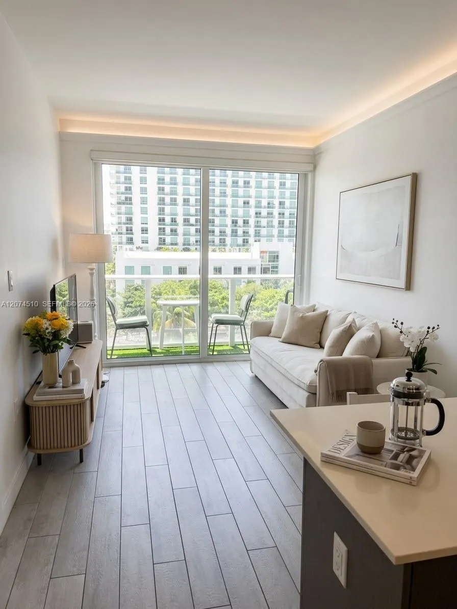 321 NE 26th St #716 Miami, FL 33137