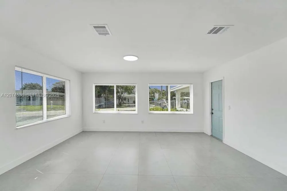 4701 Andrews Ave Oakland Park, FL 33309