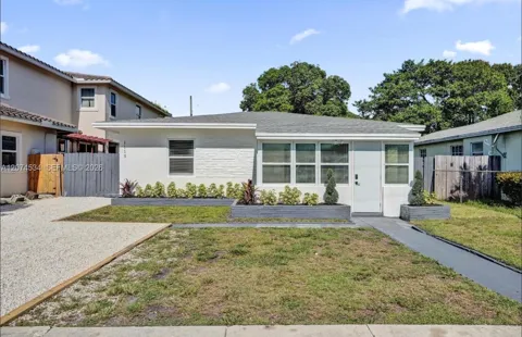 1115 NW 1st Ave