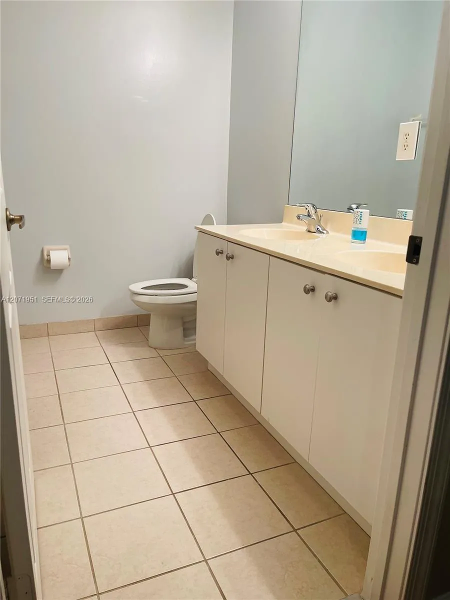 6364 Landings Way Tamarac, FL 33321
