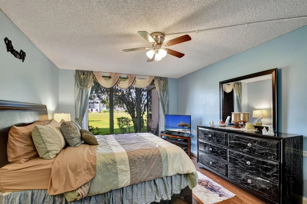 4702 Fountains Drive S #105 Lake Worth, FL 33467