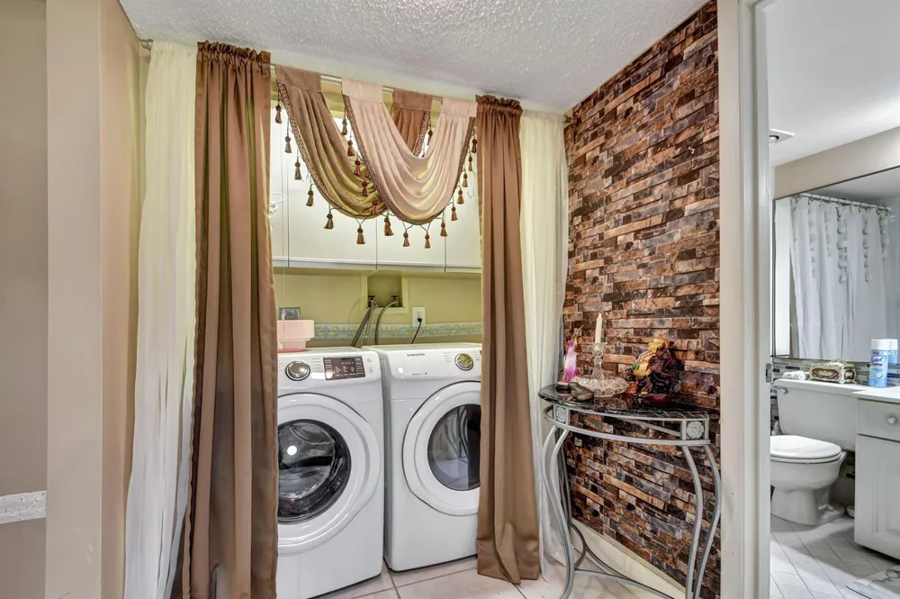 4702 Fountains Drive S #105 Lake Worth, FL 33467
