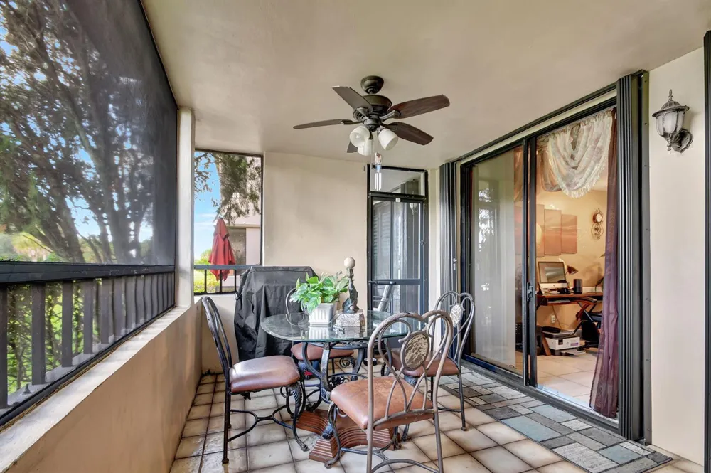 4702 Fountains Drive S #105 Lake Worth, FL 33467