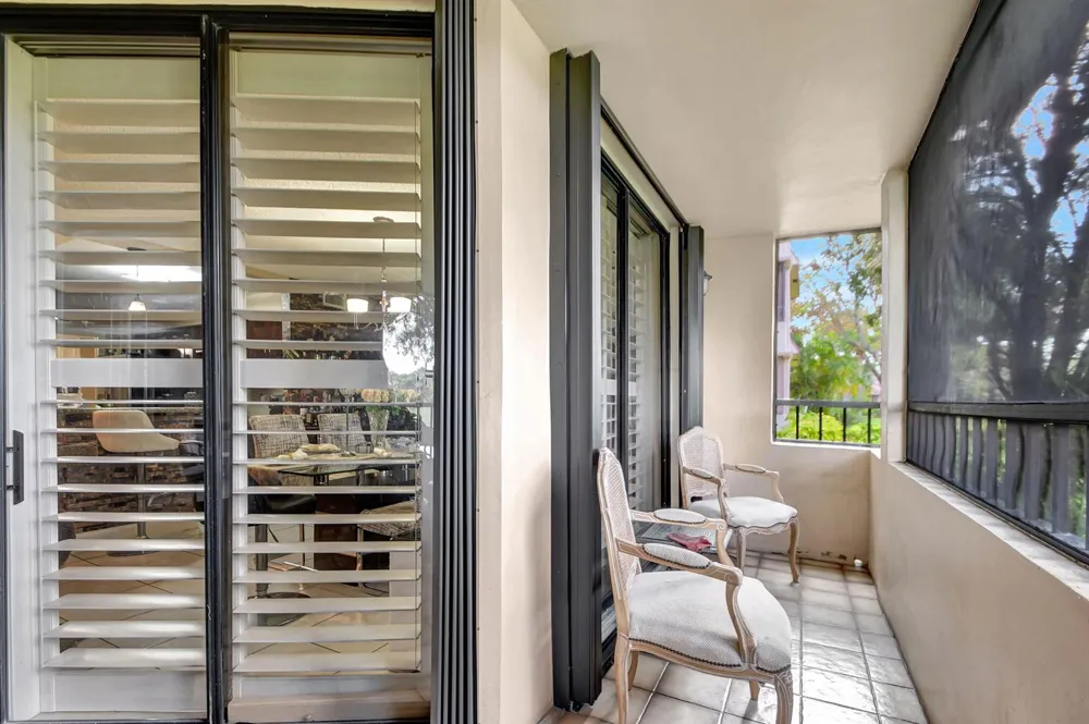 4702 Fountains Drive S #105 Lake Worth, FL 33467