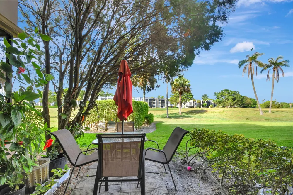 4702 Fountains Drive S #105 Lake Worth, FL 33467