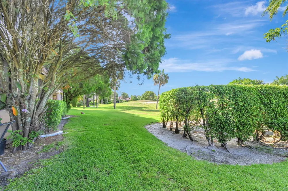 4702 Fountains Drive S #105 Lake Worth, FL 33467