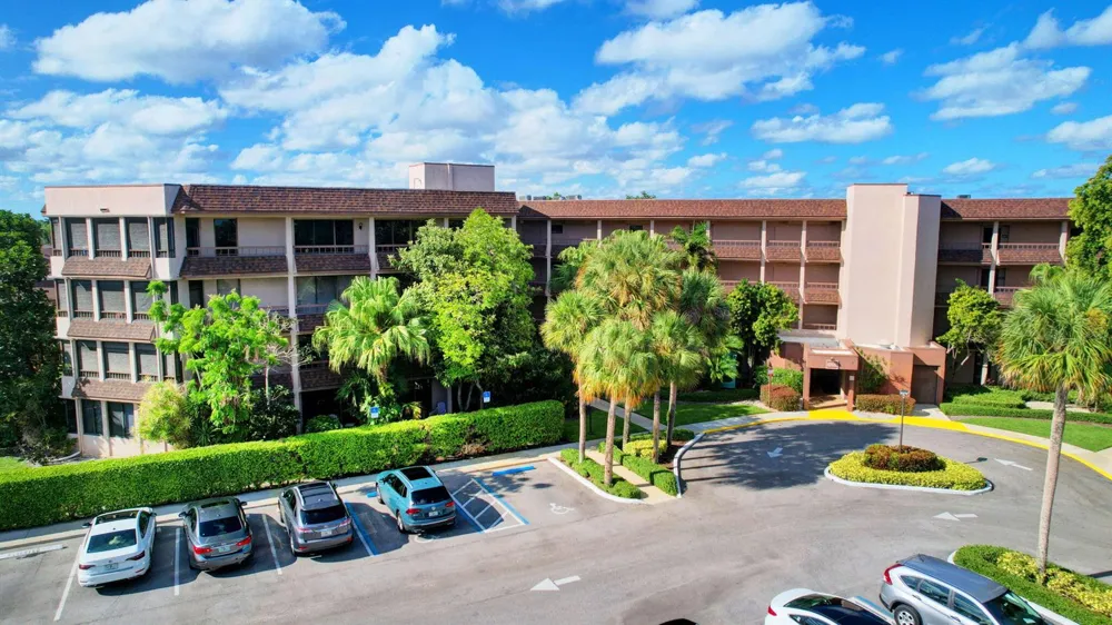 4702 Fountains Drive S #105 Lake Worth, FL 33467