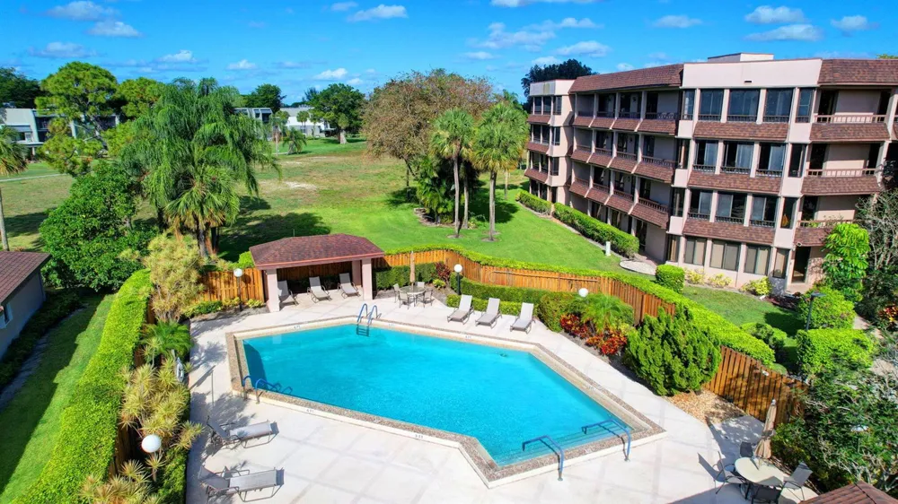 4702 Fountains Drive S #105 Lake Worth, FL 33467