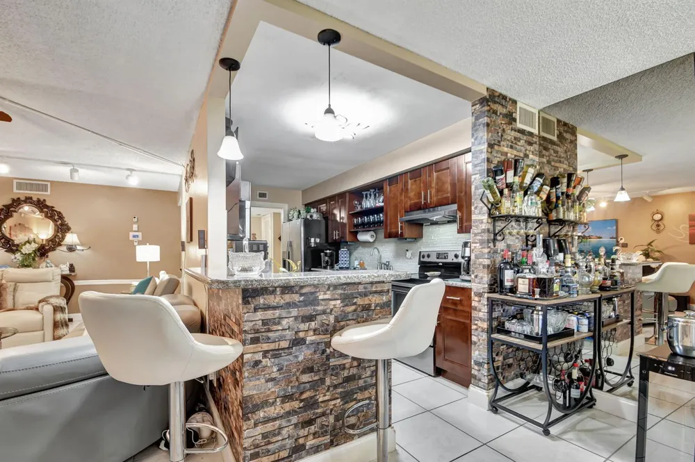4702 Fountains Drive S #105 Lake Worth, FL 33467