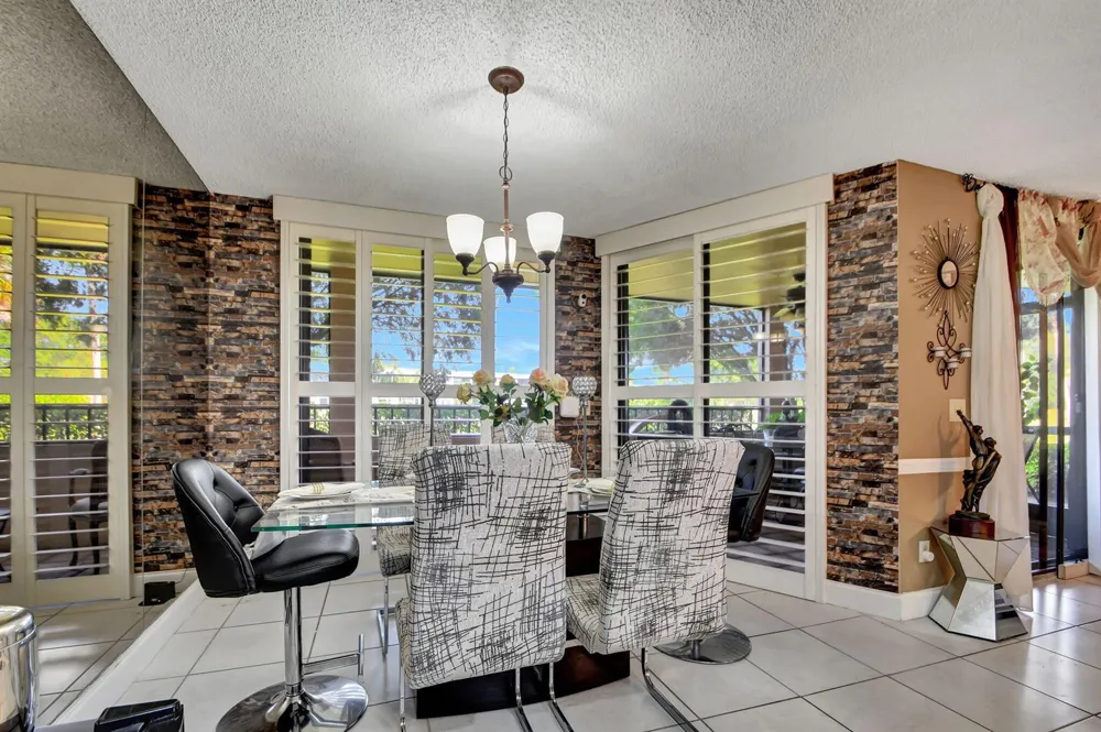 4702 Fountains Drive S #105 Lake Worth, FL 33467