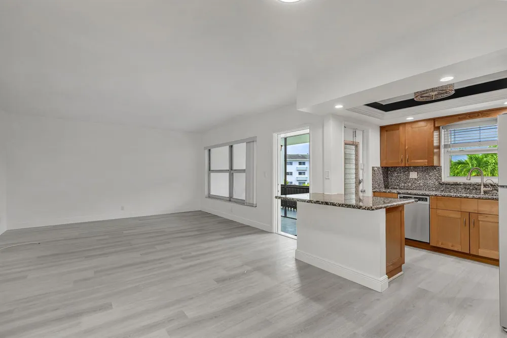 651 PINE DRIVE #204 Pompano Beach, FL 33060