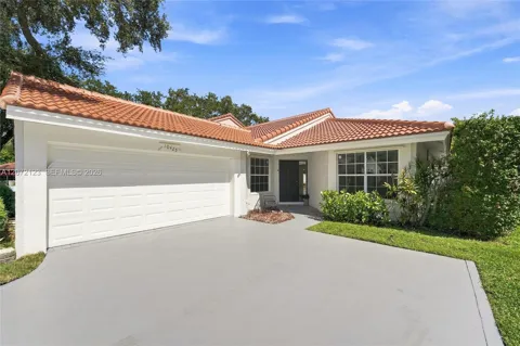 10425 NW 9th Mnr