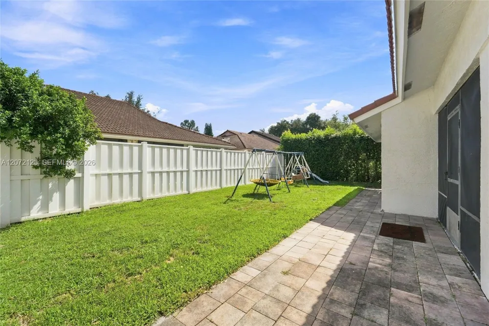 10425 NW 9th Mnr Coral Springs, FL 33071