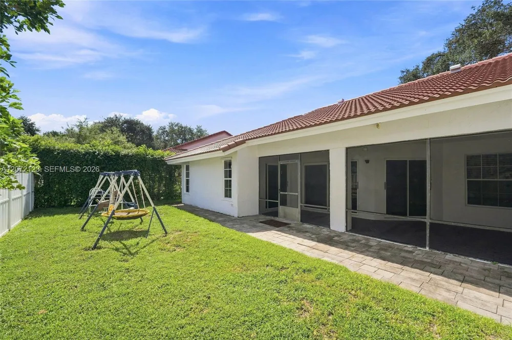 10425 NW 9th Mnr Coral Springs, FL 33071