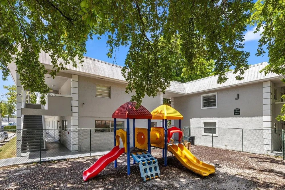 17255 SW 95th Ave #462 Palmetto Bay, FL 33157