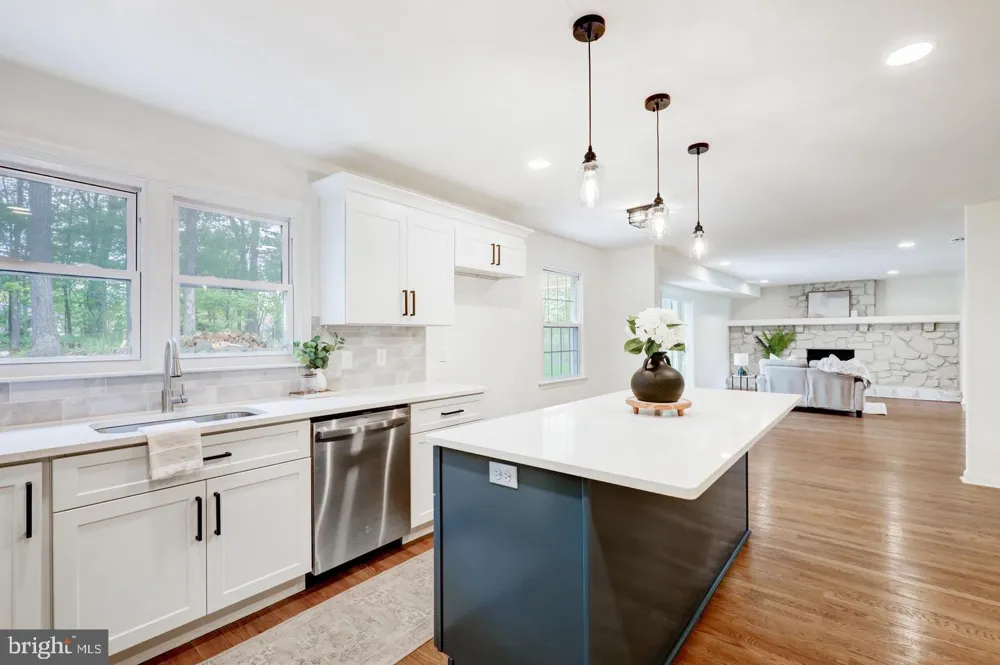 4928 EDGEWOOD ROAD Doylestown, PA 18902