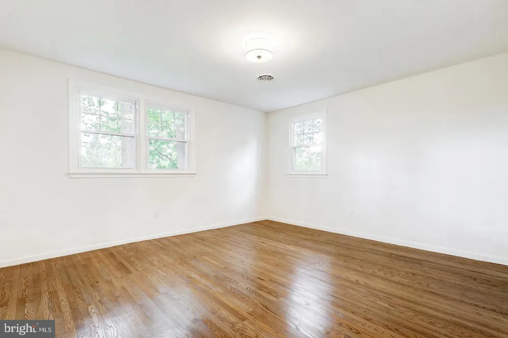 4928 EDGEWOOD ROAD Doylestown, PA 18902