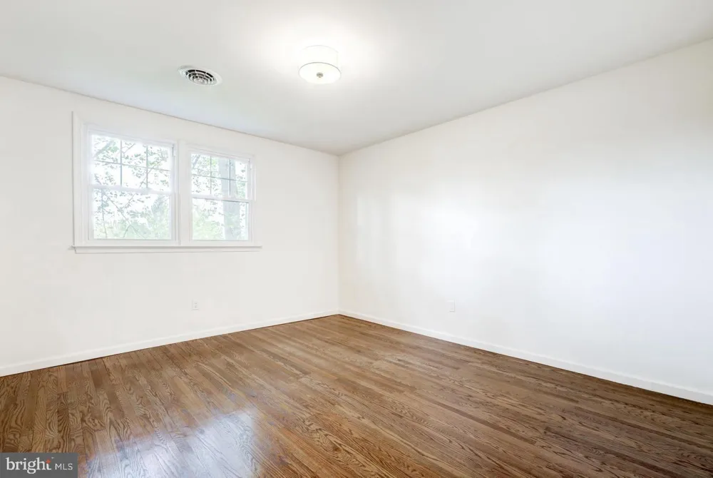 4928 EDGEWOOD ROAD Doylestown, PA 18902