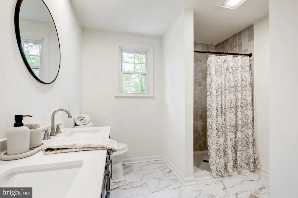 4928 EDGEWOOD ROAD Doylestown, PA 18902