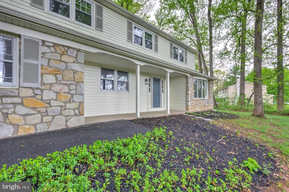 4928 EDGEWOOD ROAD Doylestown, PA 18902