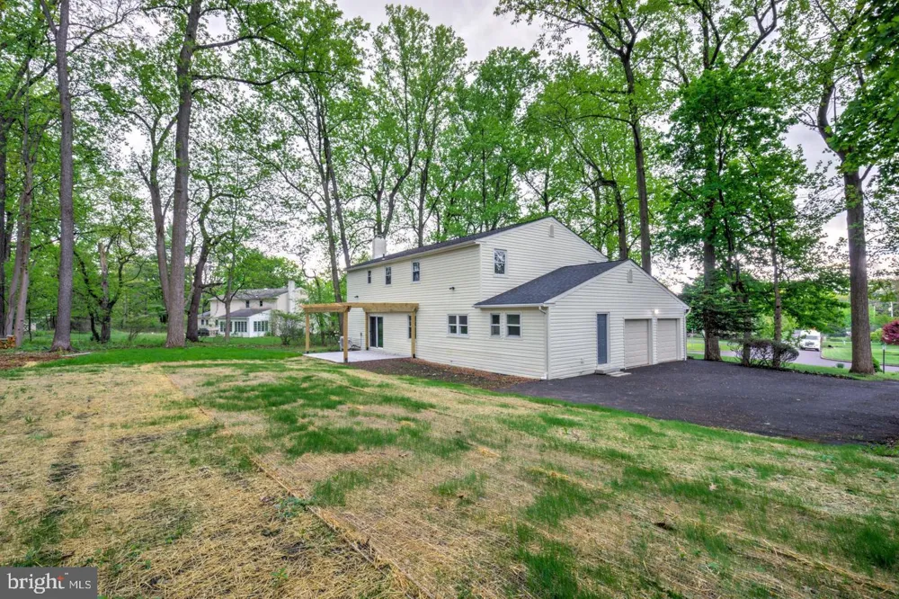 4928 EDGEWOOD ROAD Doylestown, PA 18902