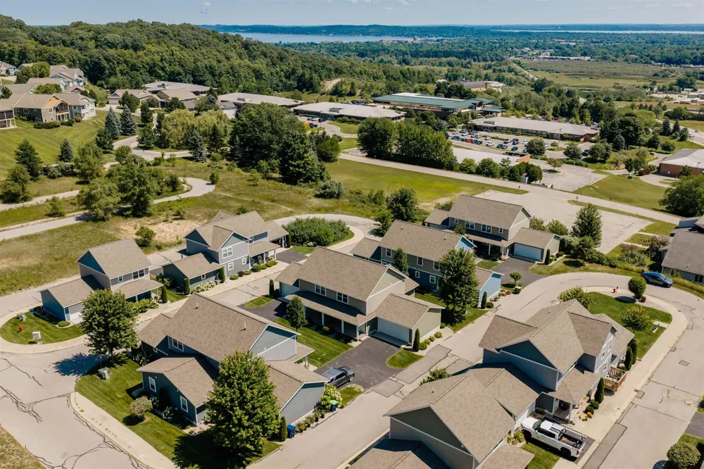 4082 Haverhill Court Garfield Charter Township, MI 49684