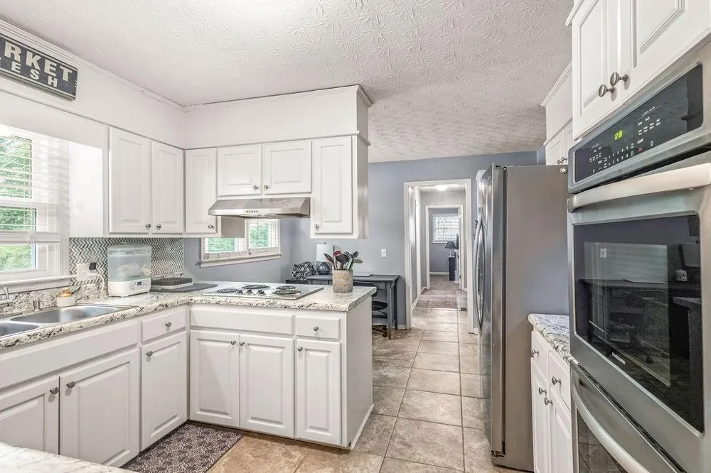 25 Pine Chase Drive Carrollton, GA 30116