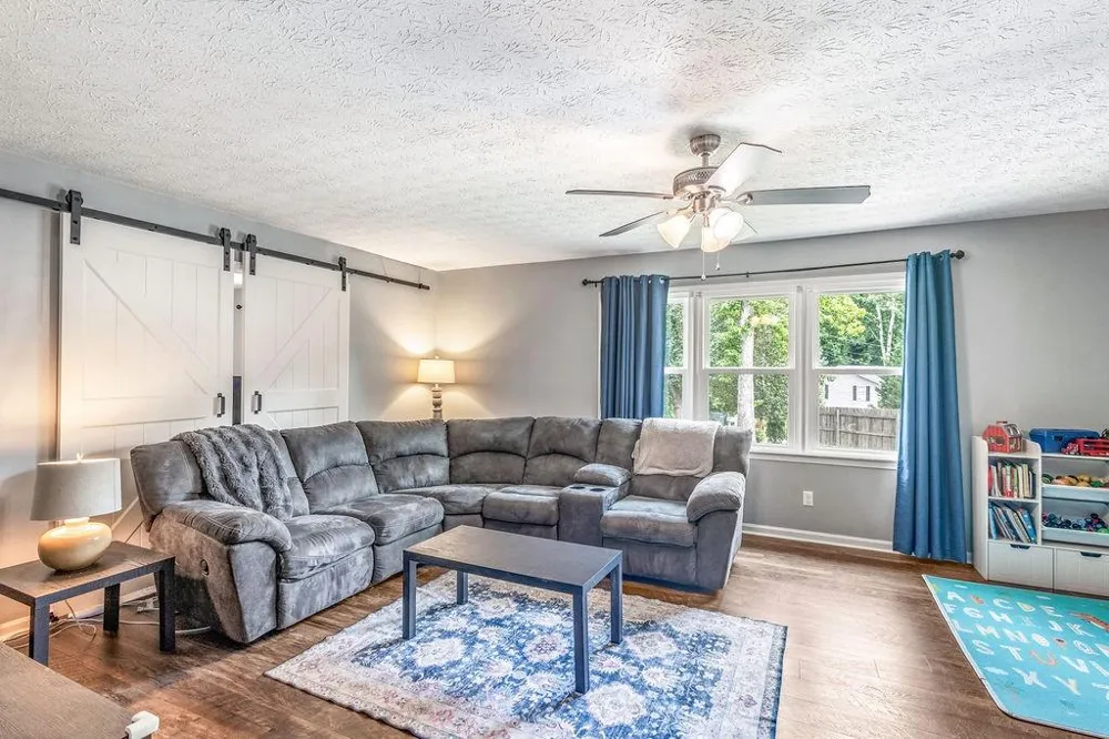 25 Pine Chase Drive Carrollton, GA 30116