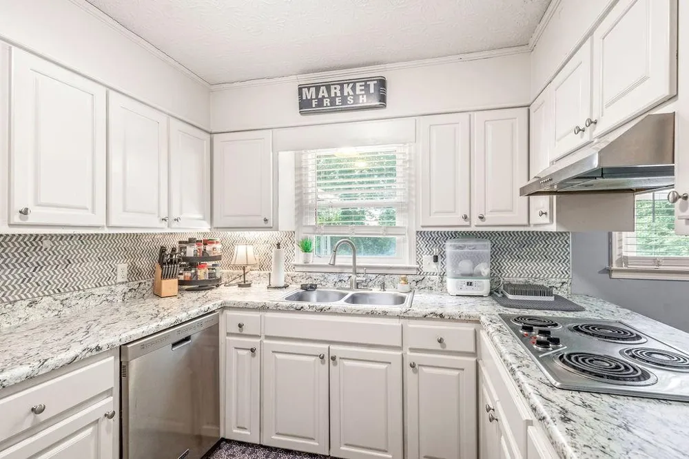 25 Pine Chase Drive Carrollton, GA 30116