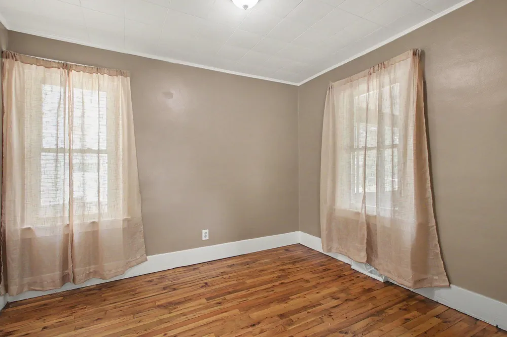 23115 Berdeno Avenue Hazel Park, MI 48030