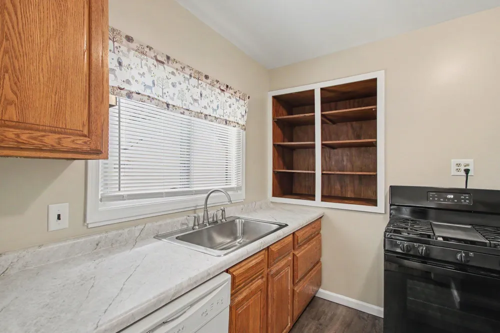 23115 Berdeno Avenue Hazel Park, MI 48030