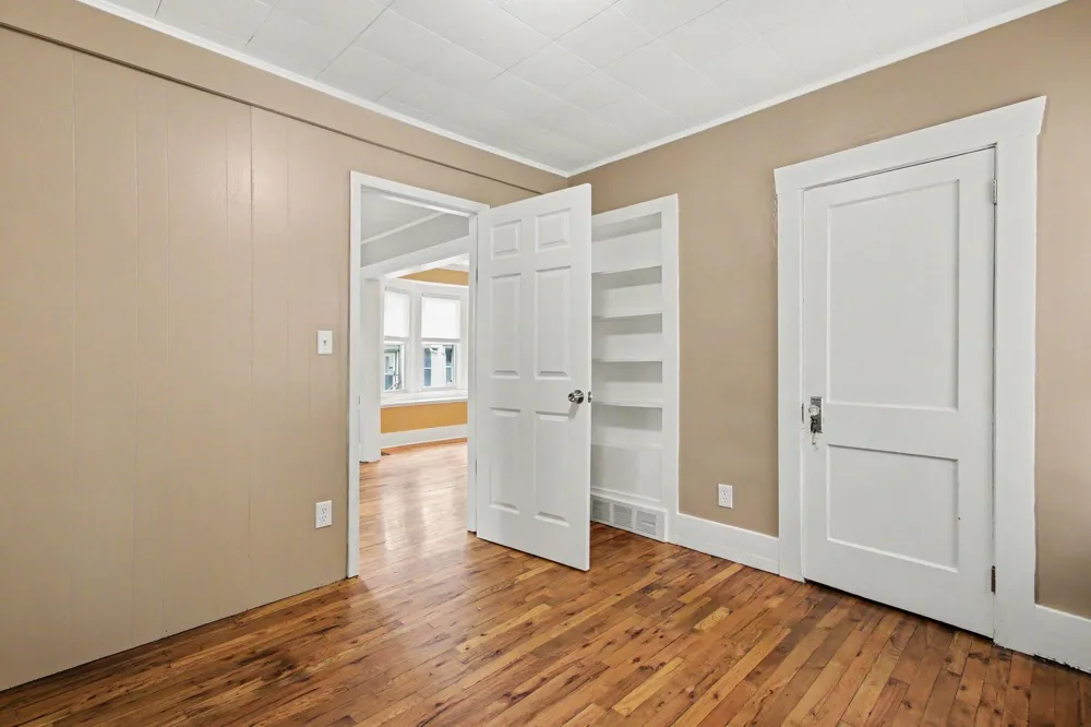 23115 Berdeno Avenue Hazel Park, MI 48030